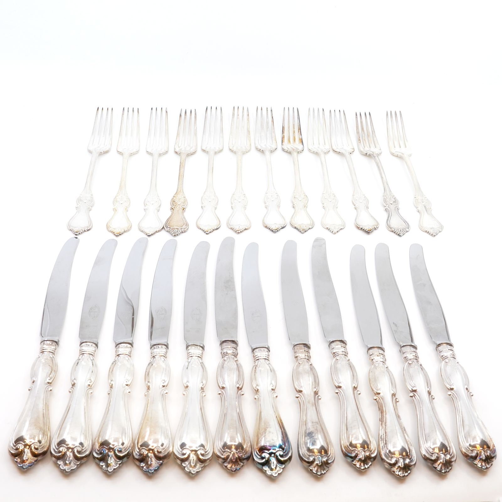 Bestick Olga 24 delar Matgafflar & Matknivar Silver S830