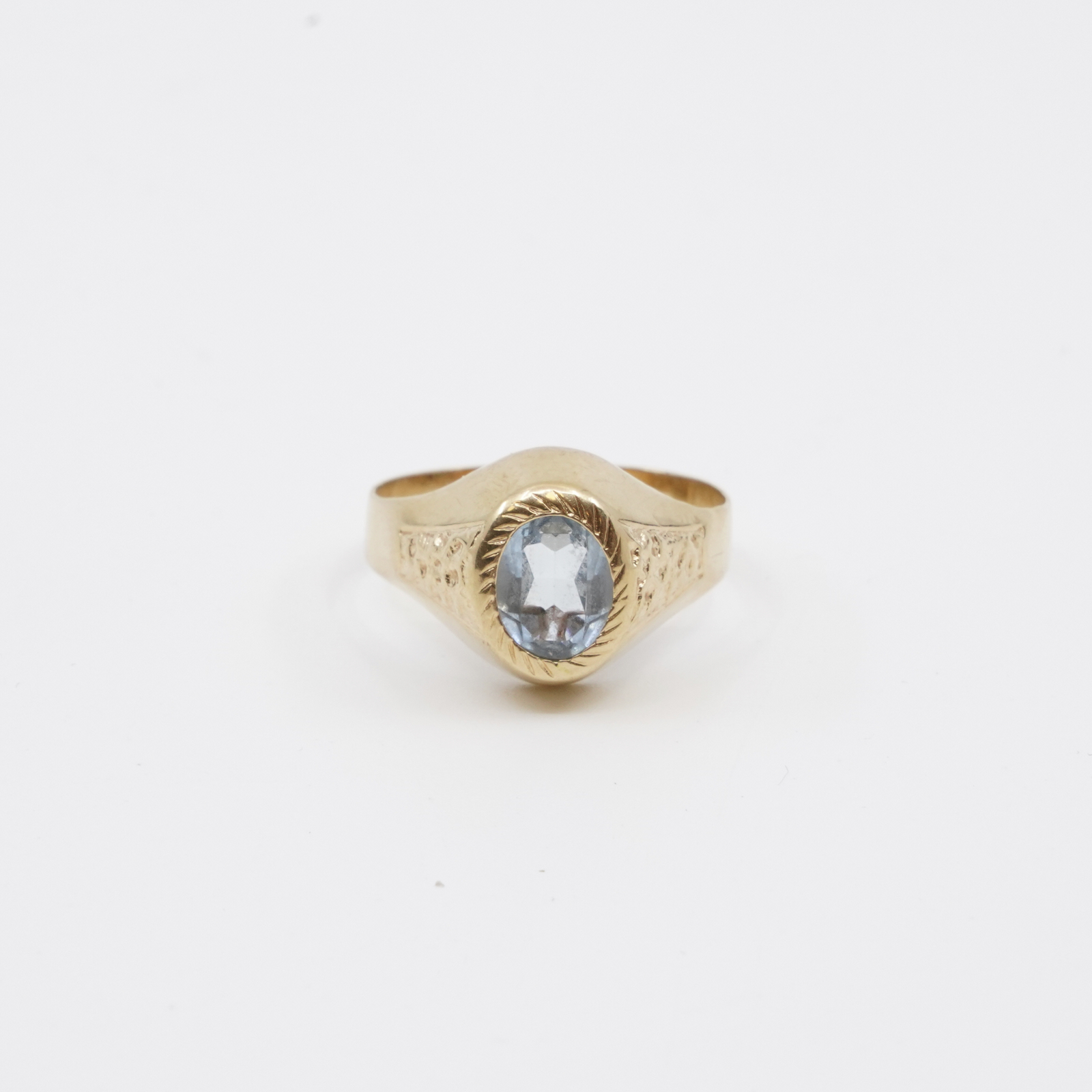 Ring med blå sten Guld 18K brv 3g Ø16½