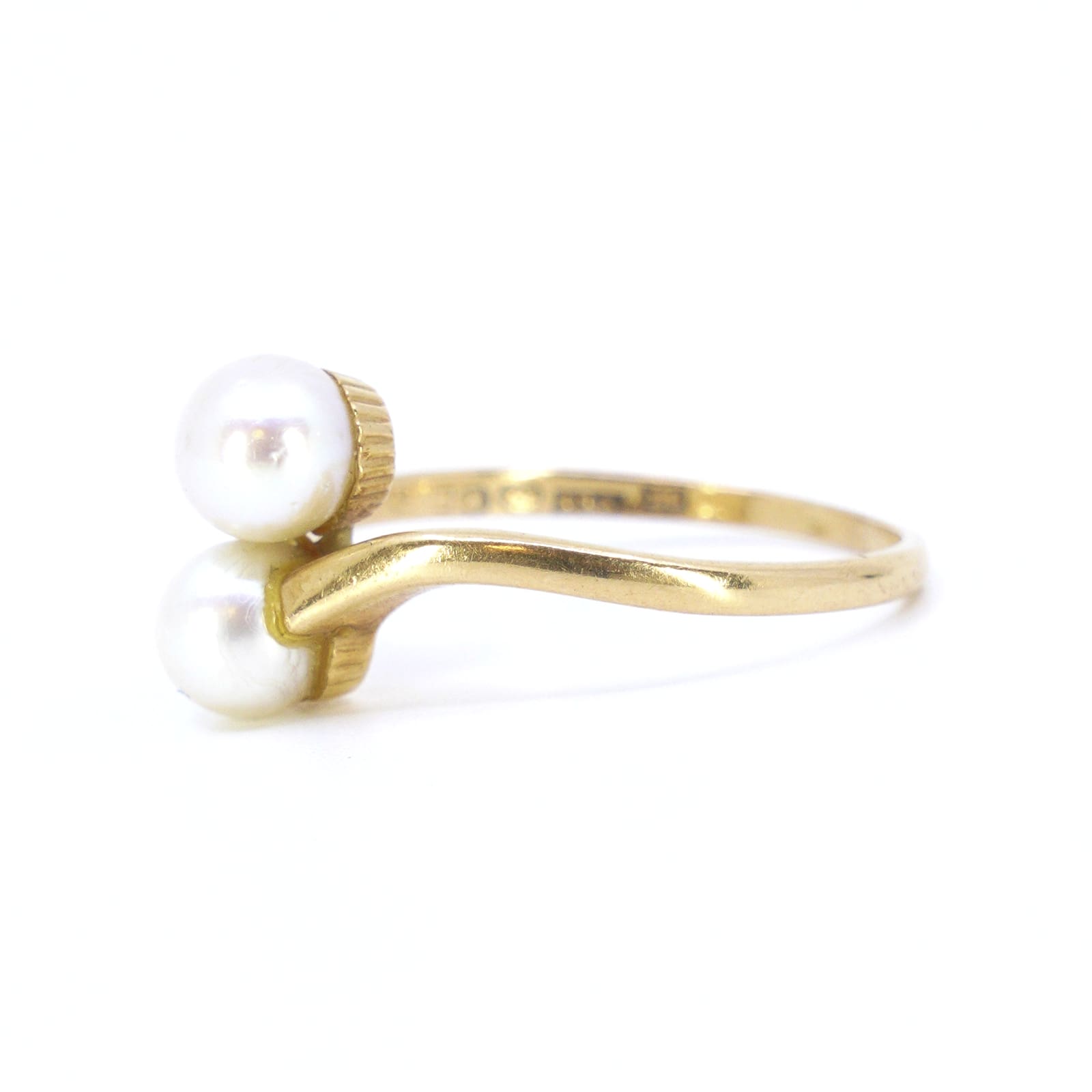 Ring med odlade pärlor