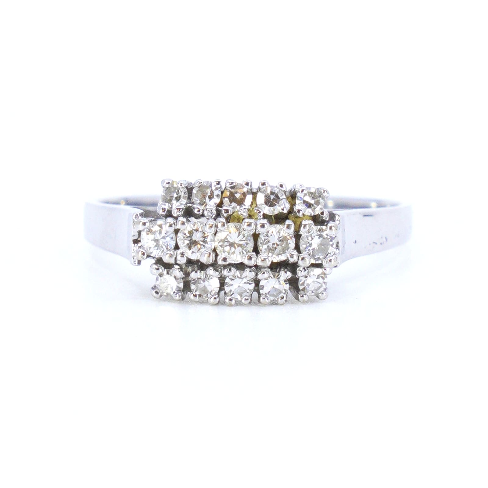 Flerstensring Vitguld med diamanter 15x totalt ca 0,45ct