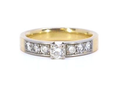 Sidostensring med diamanter