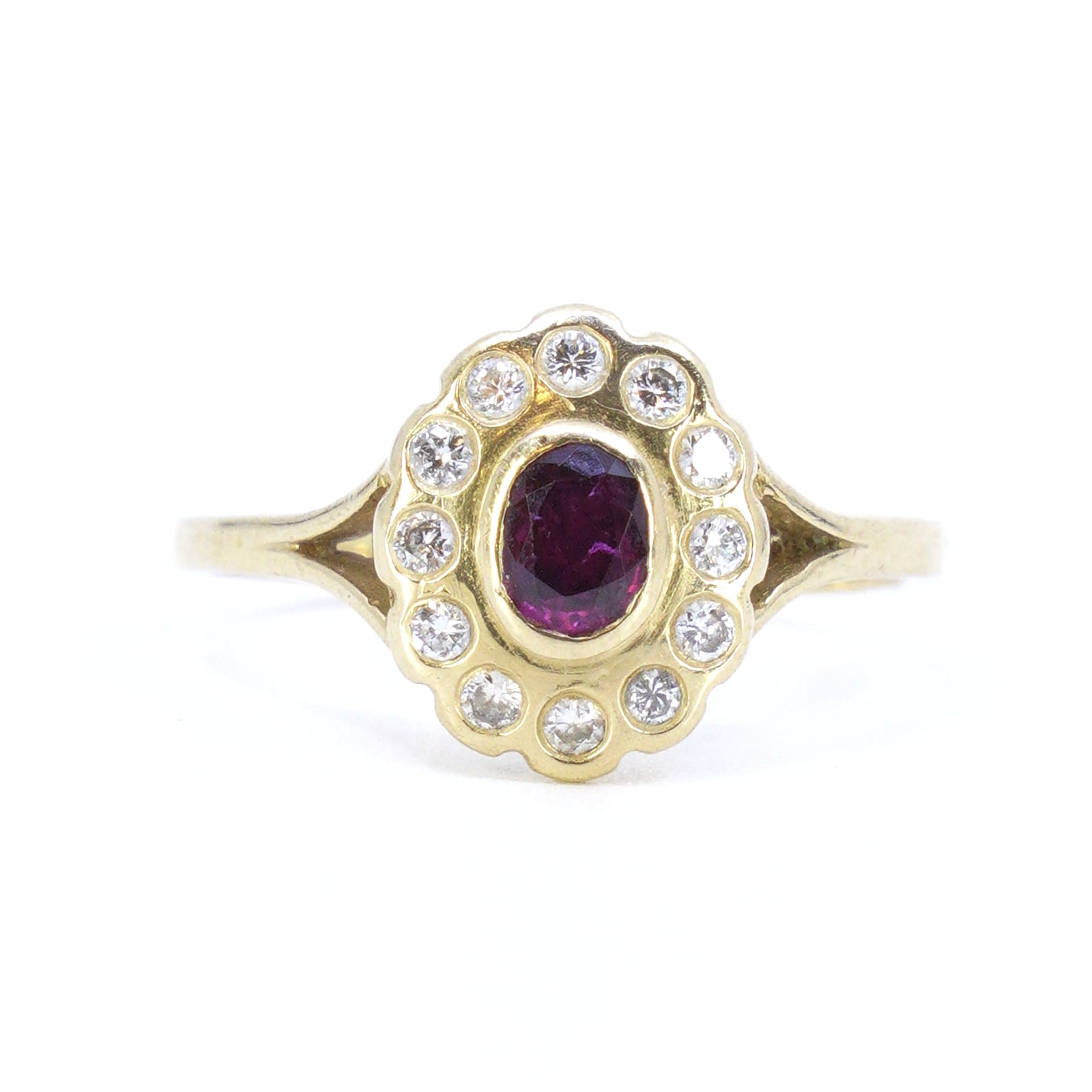 Carmoséring med diamanter 12x ca 0,03ct & röd sten