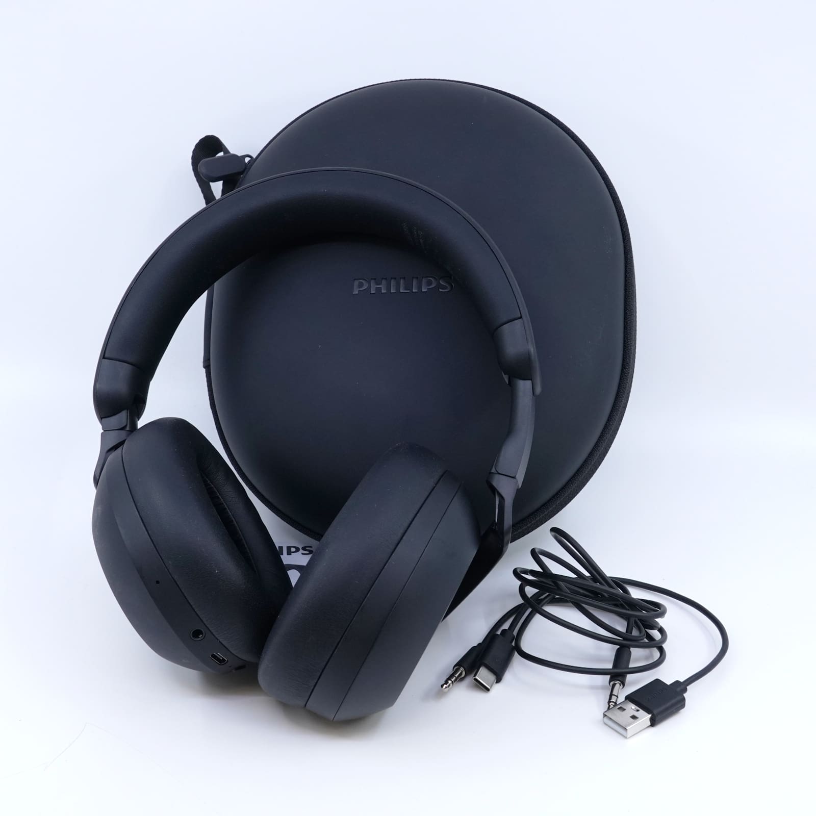 Hörlurar overear Philips TAH8000E