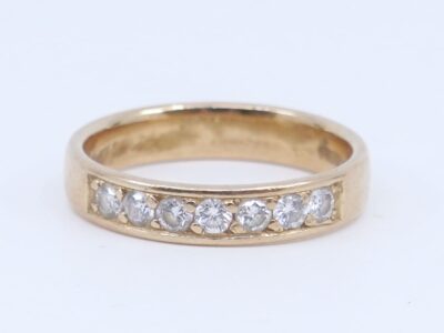 Ring Guld 18K 3,9g Ø17 med dia