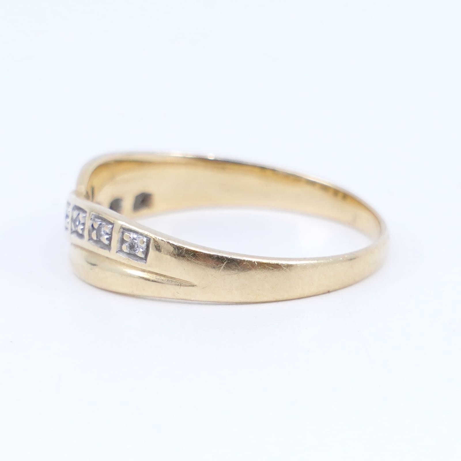 Ring Guld 18K 2,5g Ø18 med dia
