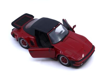 Modellbil Porsche 930 Turbo slant nose