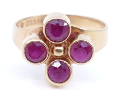 Ring Guld 18K 2,8g Ø15 med stenar