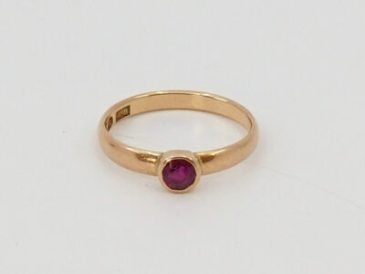 Ring Guld 18K med sten