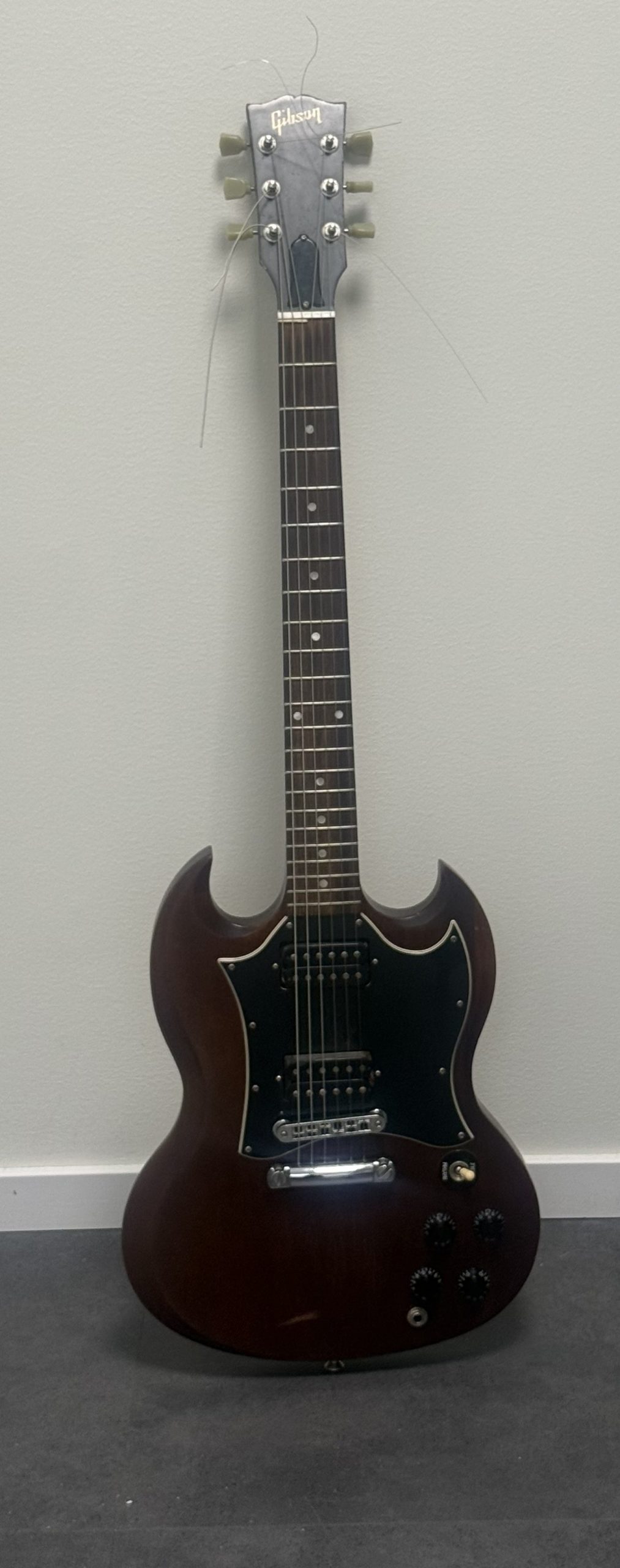 Gitarr Gibson SG med Hardcase