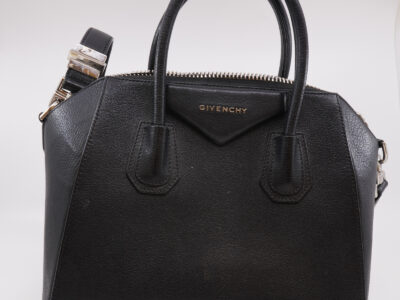 Handväska Givenchy Antigona med axelrem