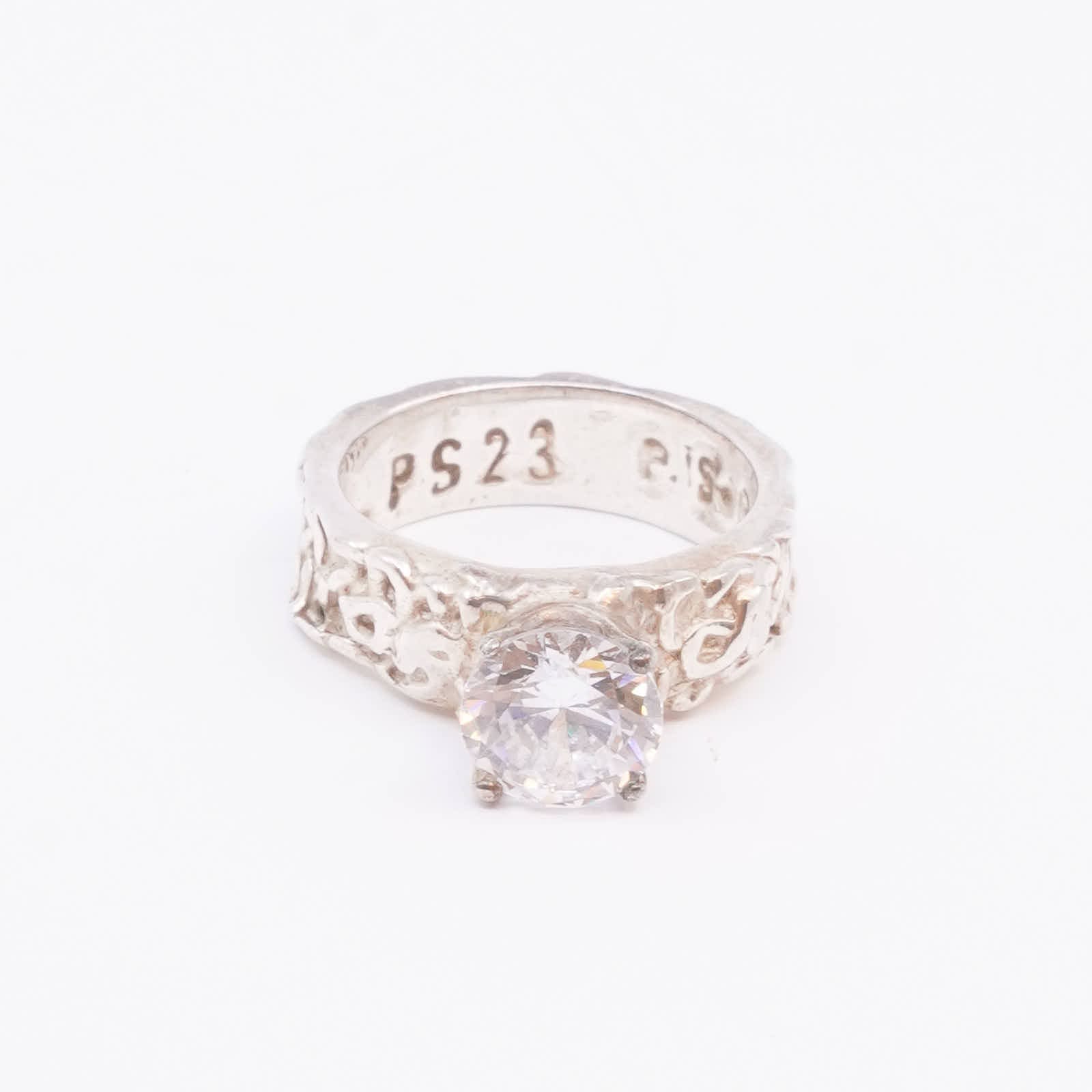 Ring Design av