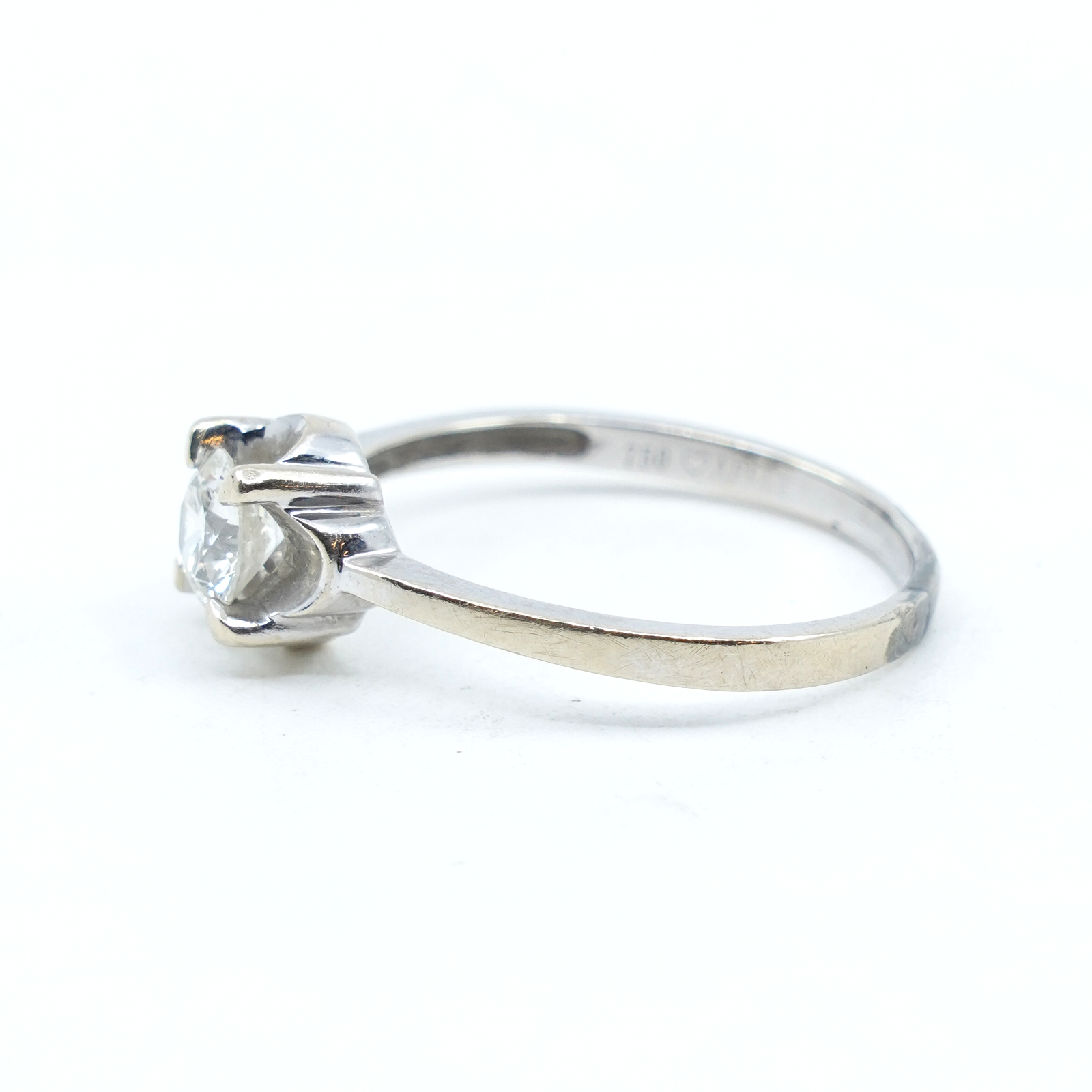 Ring Vitguld 18K Ø17,75 med diamant 1xca0,49ct