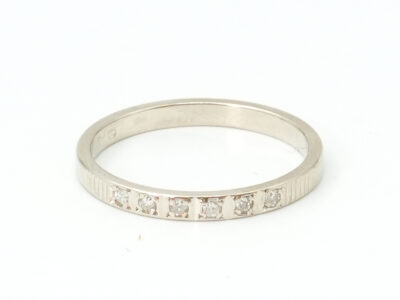 Ring Vitguld 18K 1,7g Ø16.25mm med diamanter 6xca0,01ct