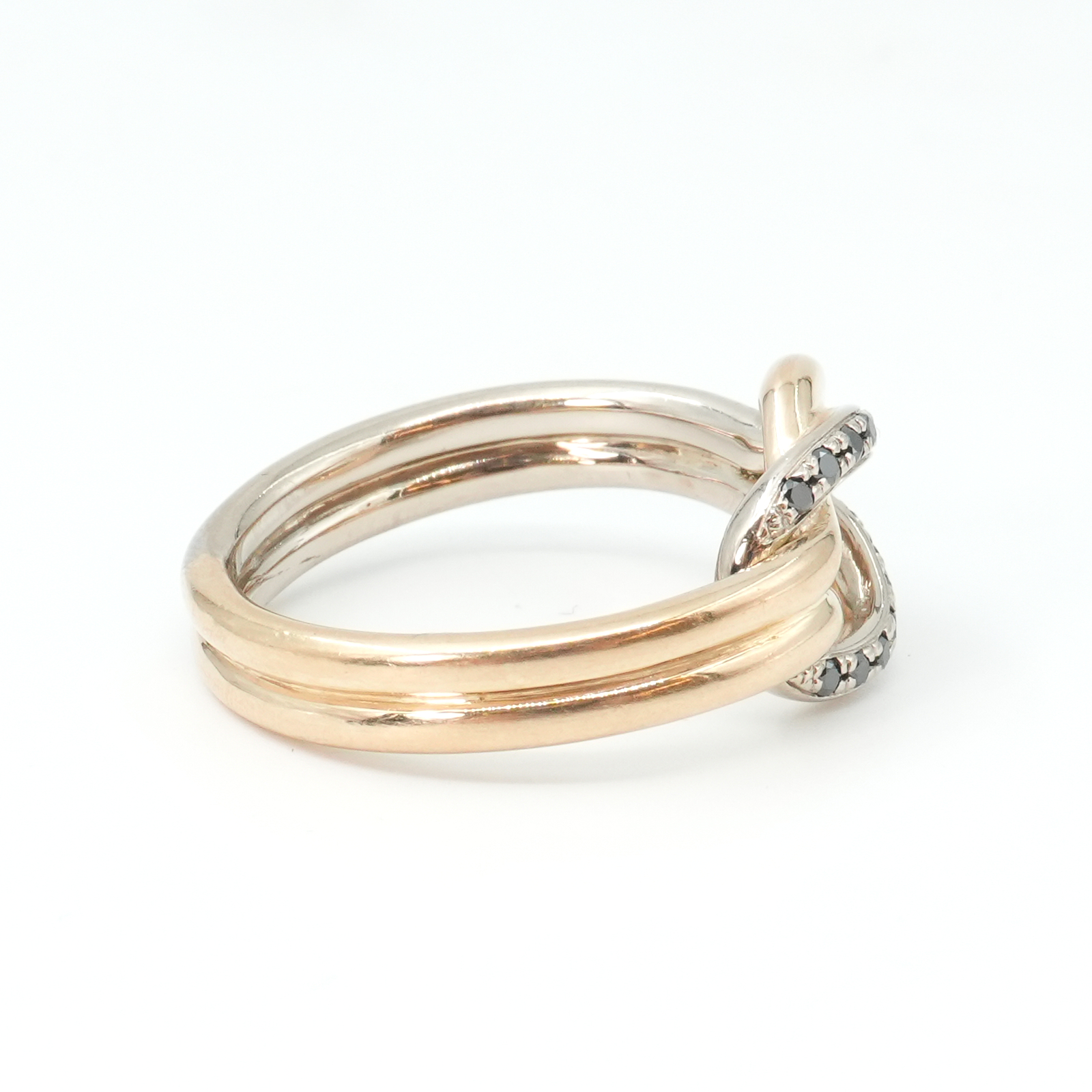 Ring Guld 18K 9,5g Ø19.25mm med stenar