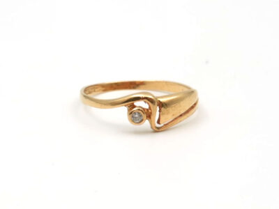 Ring 18K med sten