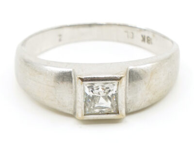 Ring Vitguld 18K
