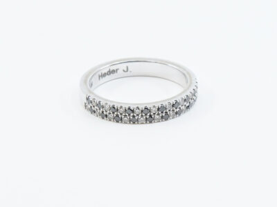 Ring Vitguld 14K 4g Ø17 med diamanter 20xca0,01ct och stenar