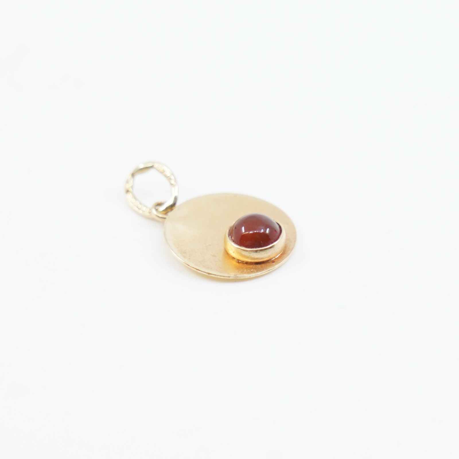 Hänge Guld 18K 0,5g Höjd 16mm med sten