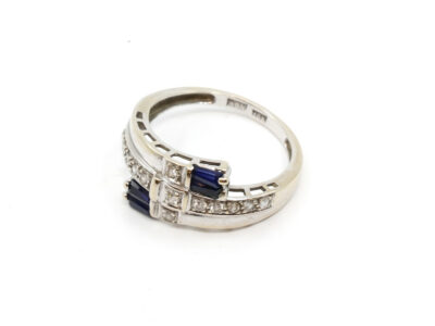 Ring Vitguld 18K Med vita och blåa stenar