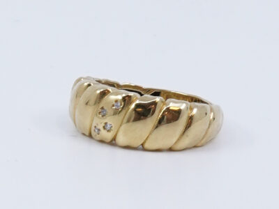 Ring Guld 18K 4,2g Ø18,75 Med stenar
