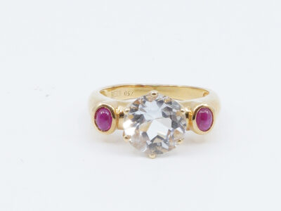 Ring med stenar