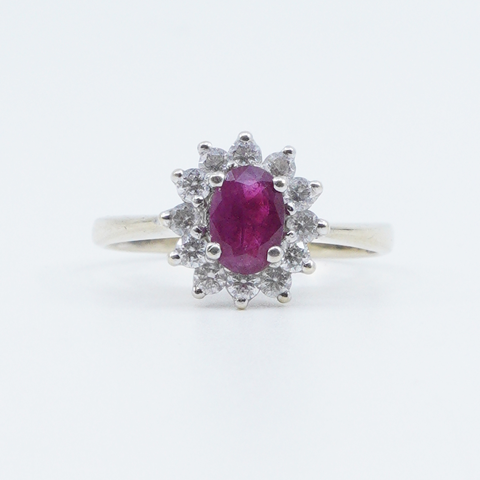 Ring med stenar