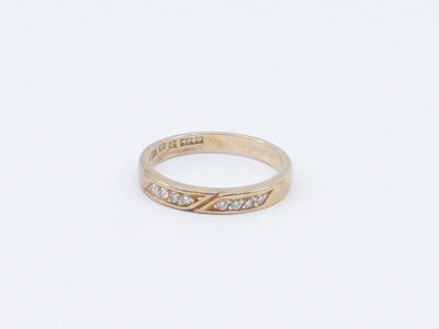 Ring med diamanter