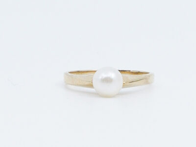 Ring med odlad sötvattenspärla 6mm