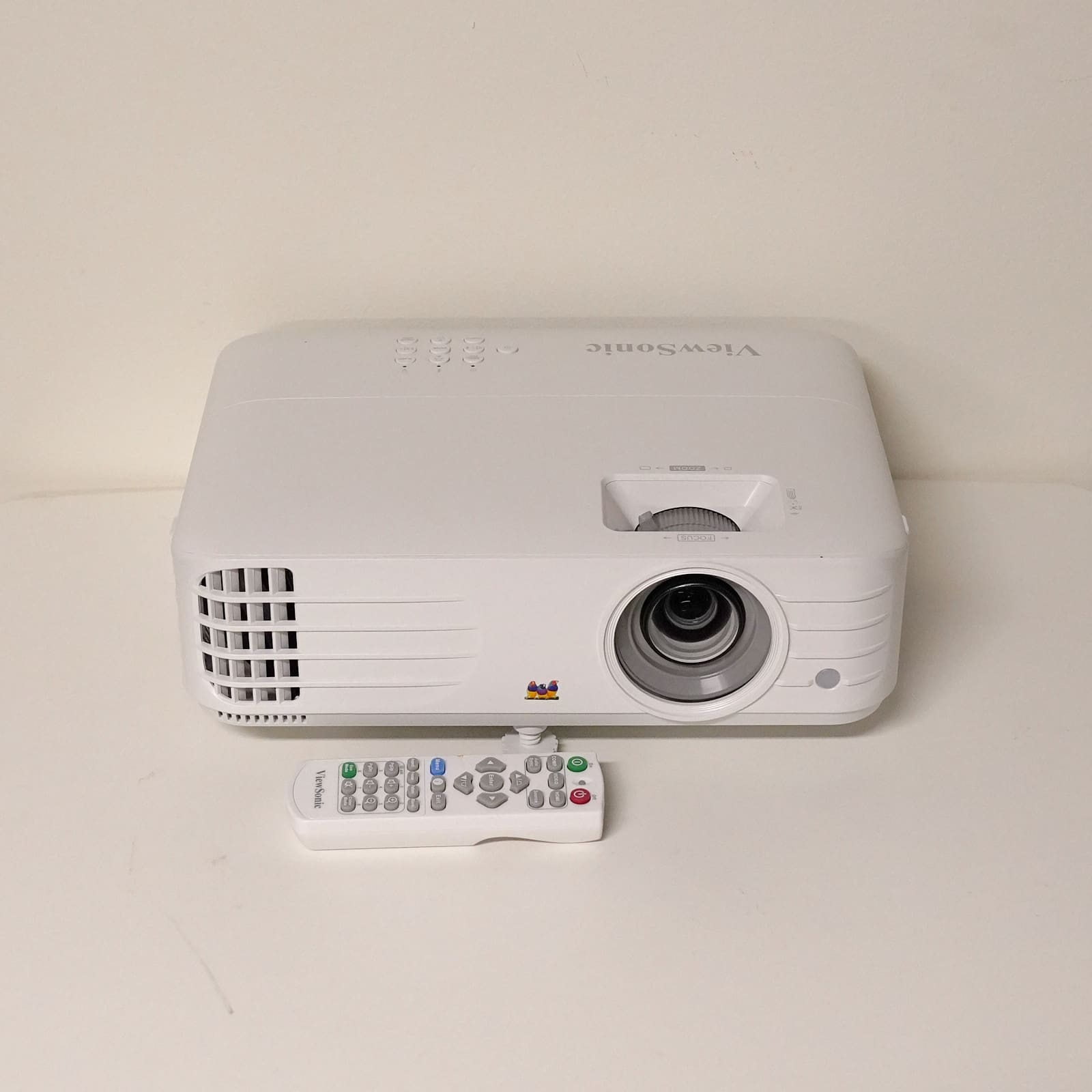 Projektor ViewSonic PX701HD,