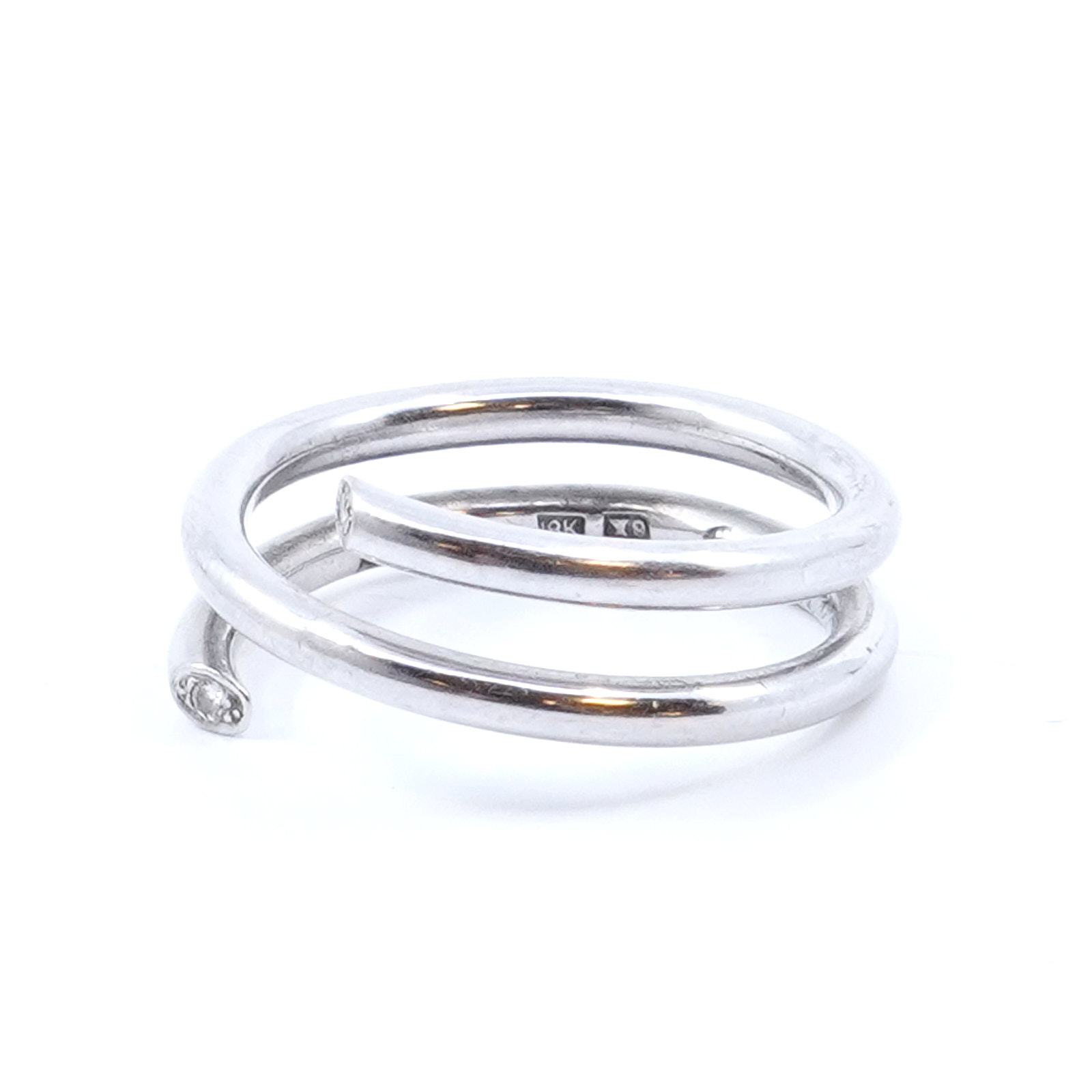 Ring vitguld med diamanter 2xca0,005ct 18K 6,8g Ø18