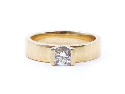 Ring med diamant 1xca0,23ct GHA 18K 6,8g Ø16,75