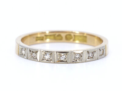 Guldring med diamanter