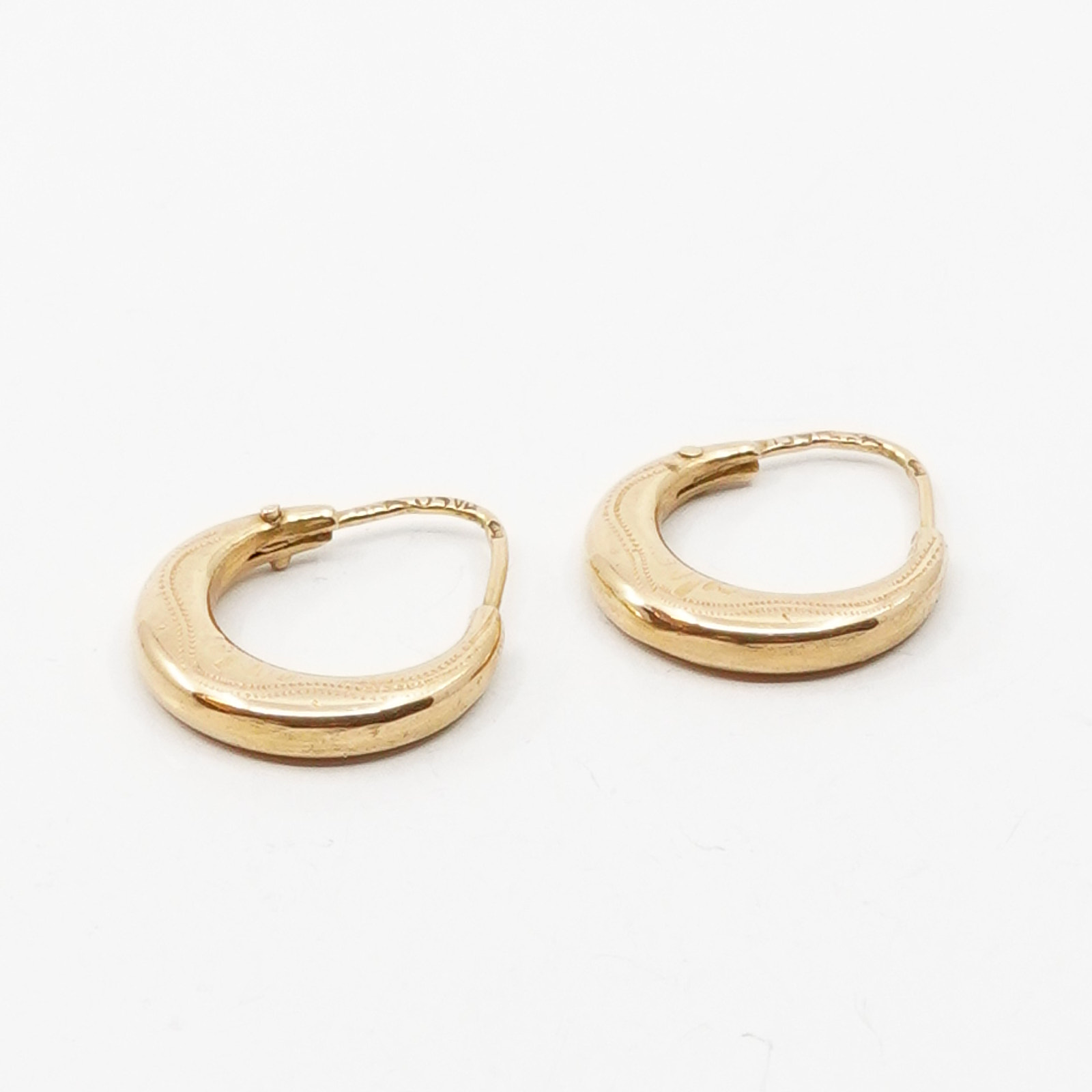 Örhängen 18K 2g