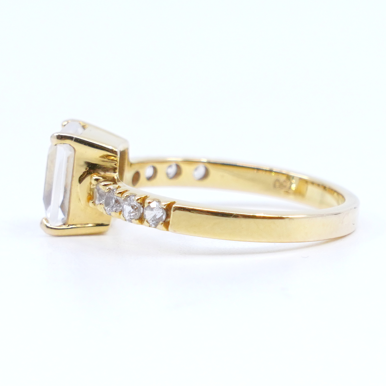 Ring 18K 2,9g Ø16,25