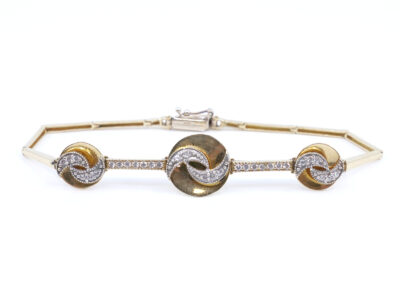 Armband med stenar 14K 9g Längd 19cm Bredd 2-14mm