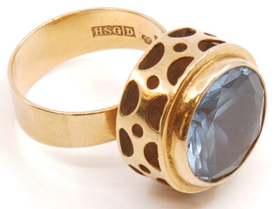Ring med blå sten Guld 18K brv 8,49g Ø17