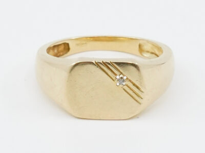 Klackring Guld med diamant (1xca0,005ct)
