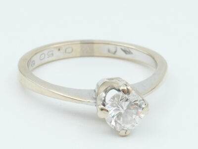 Ring Vitguld 18K