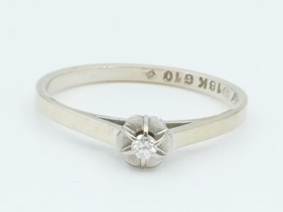 Ring Vitguld 18K