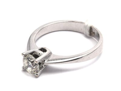 Ring 18K vitguld Ø18 med diamant
