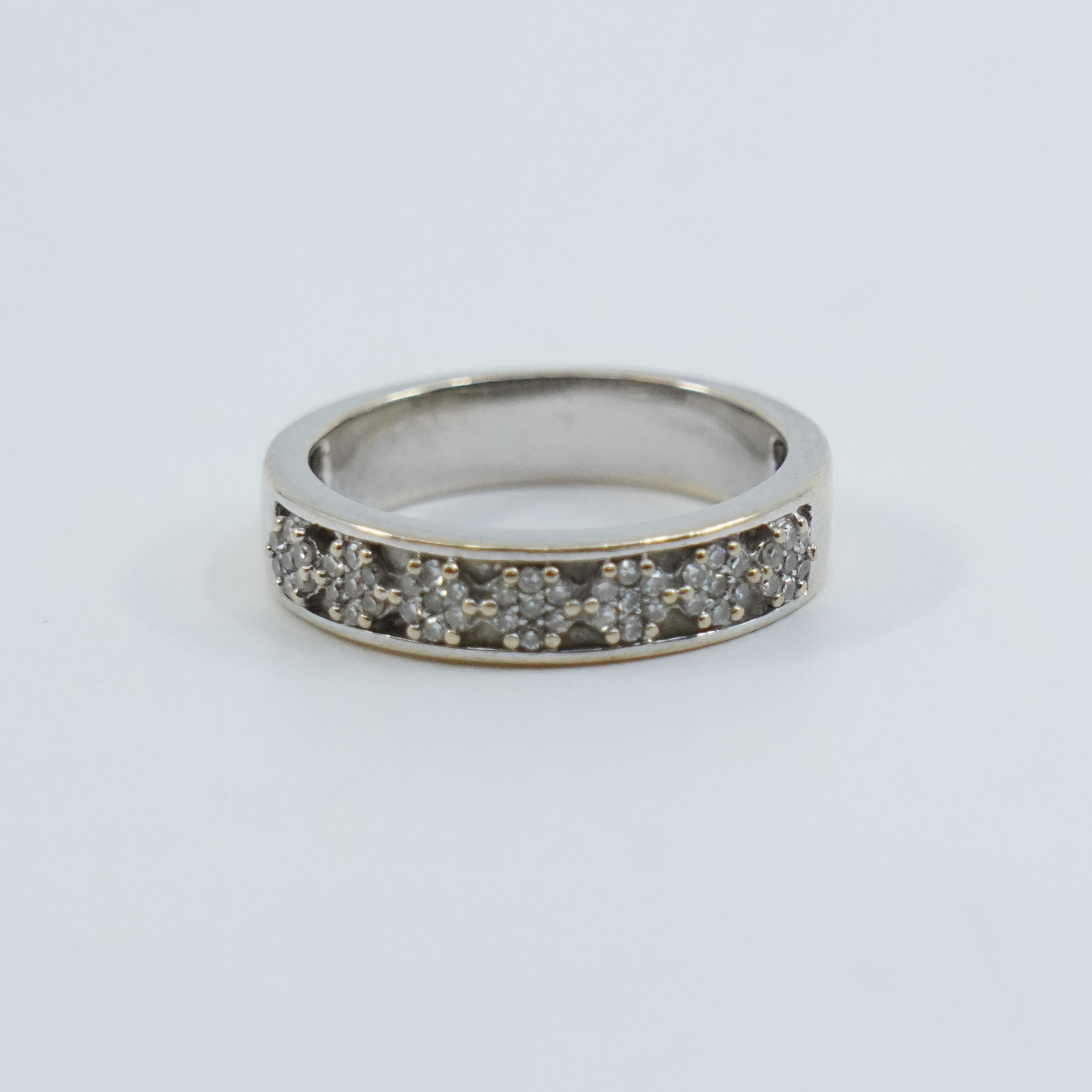 Ring vitguld18K 4,1g