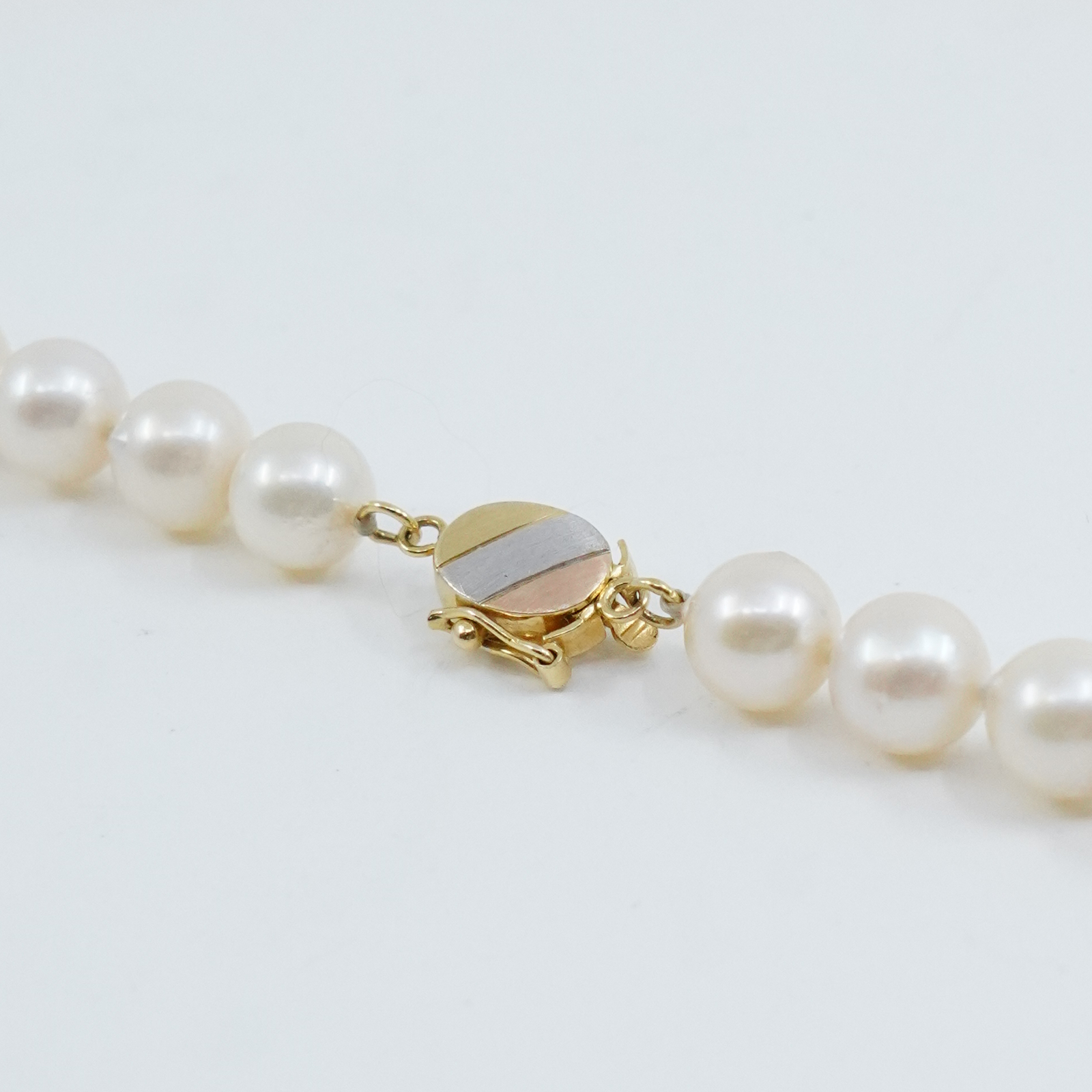 Pärlcollier med lås