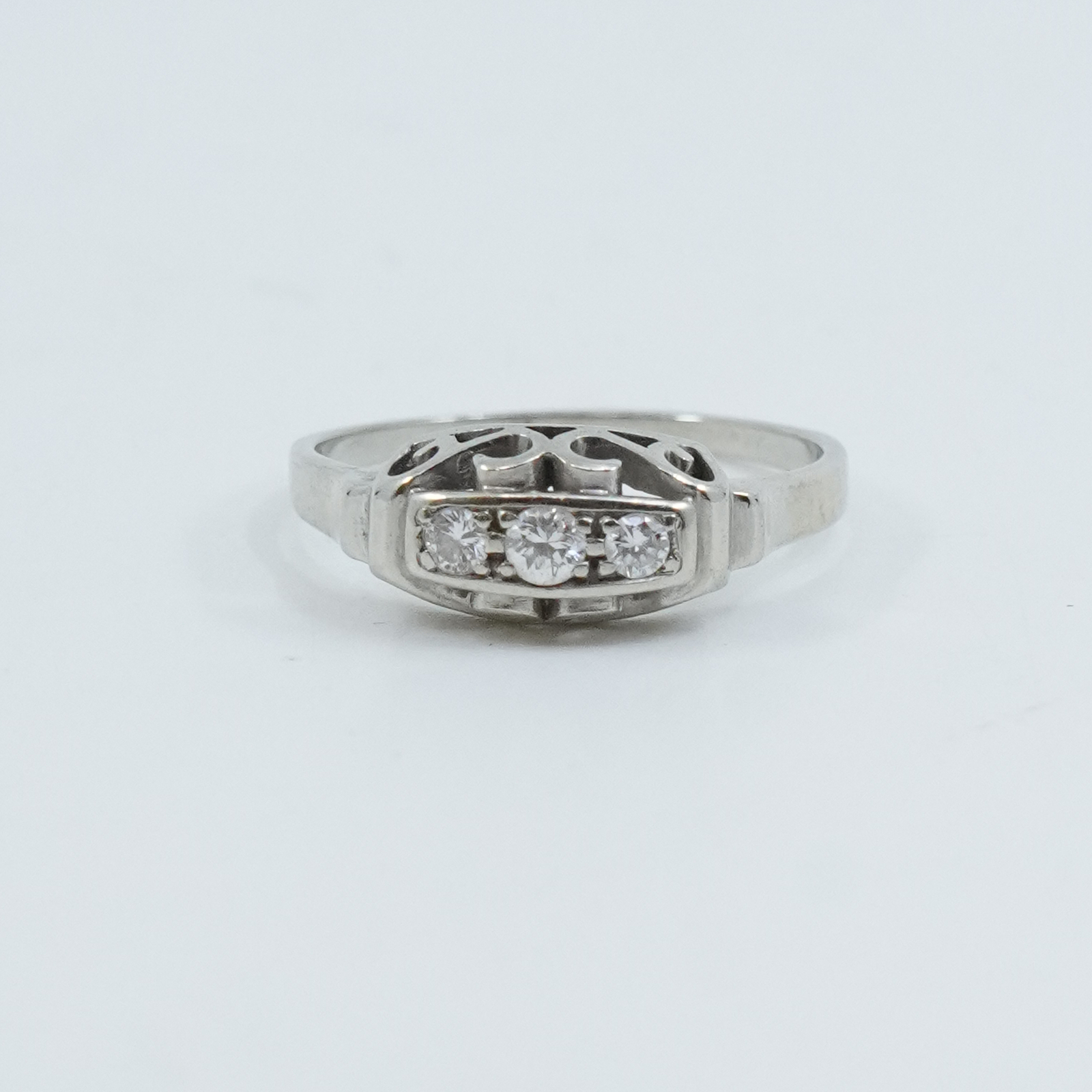Ring vitguld18K 3,9g