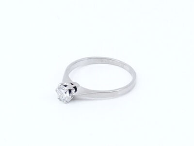 Solitärring med Diamant