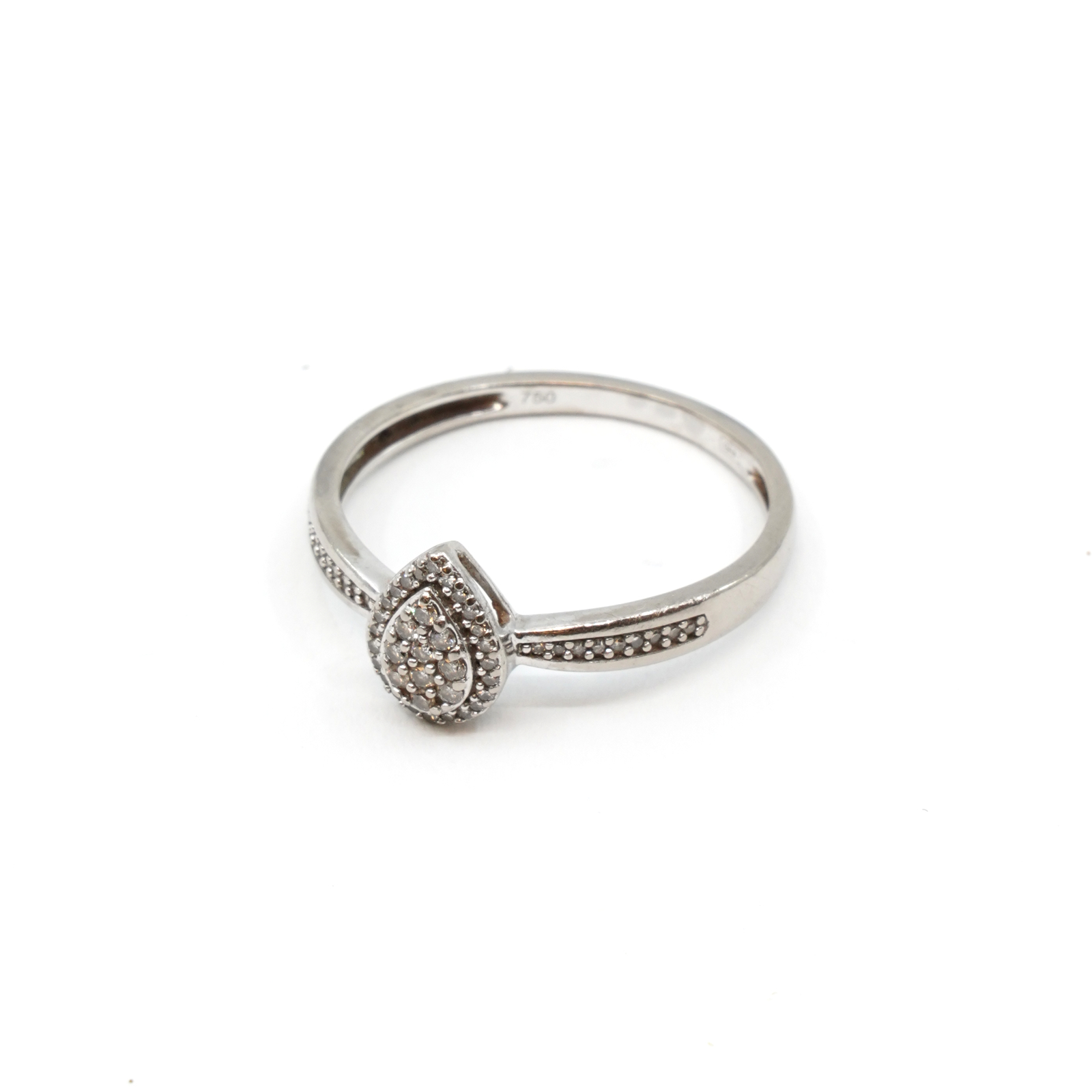 Ring Vitguld 18K Med diamanter