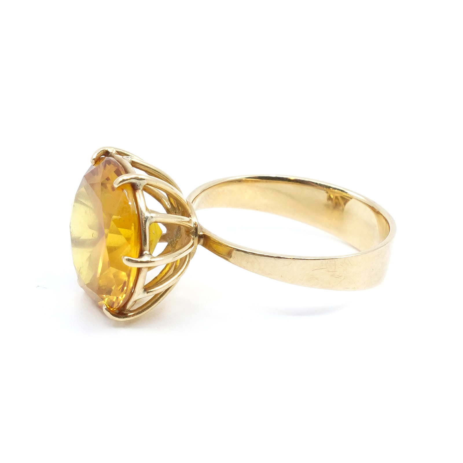 Ring Guld 18K 6,0g Ø17,75 med sten
