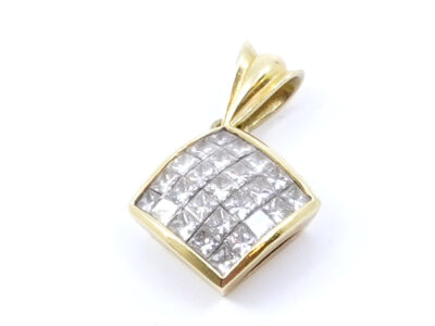 Hänge med diamanter 25xca0,03 princesslipade 18K 3,8g Bredd 14mm Höjd 22mm