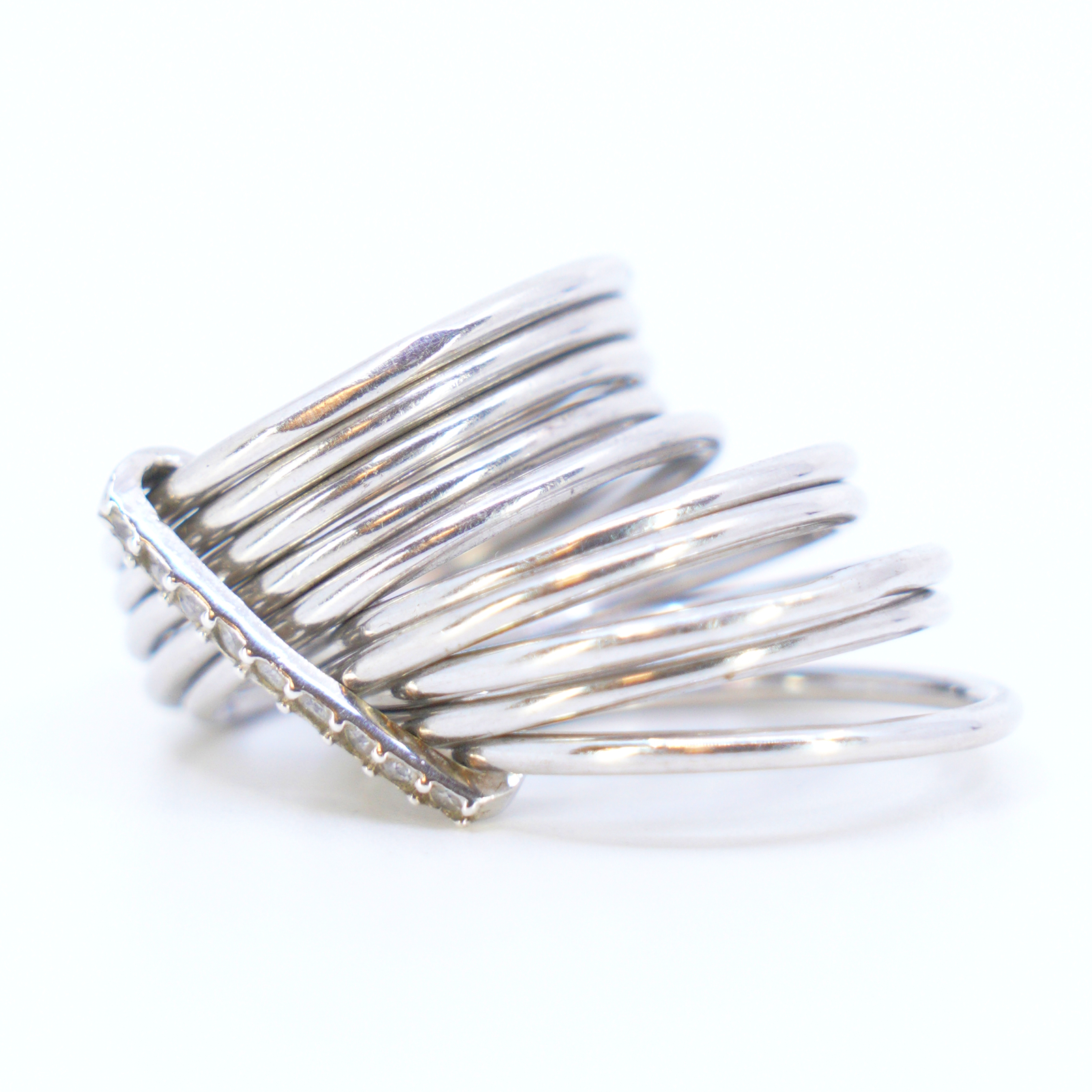 Silverring med stenar
