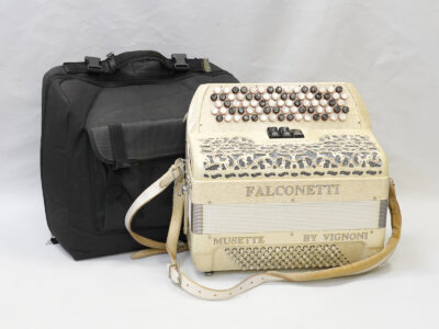 Dragspel Falconetti Musette by Vignoni Italenskt hantverk i fint skick