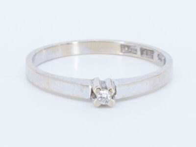 Ring Vitguld 18K